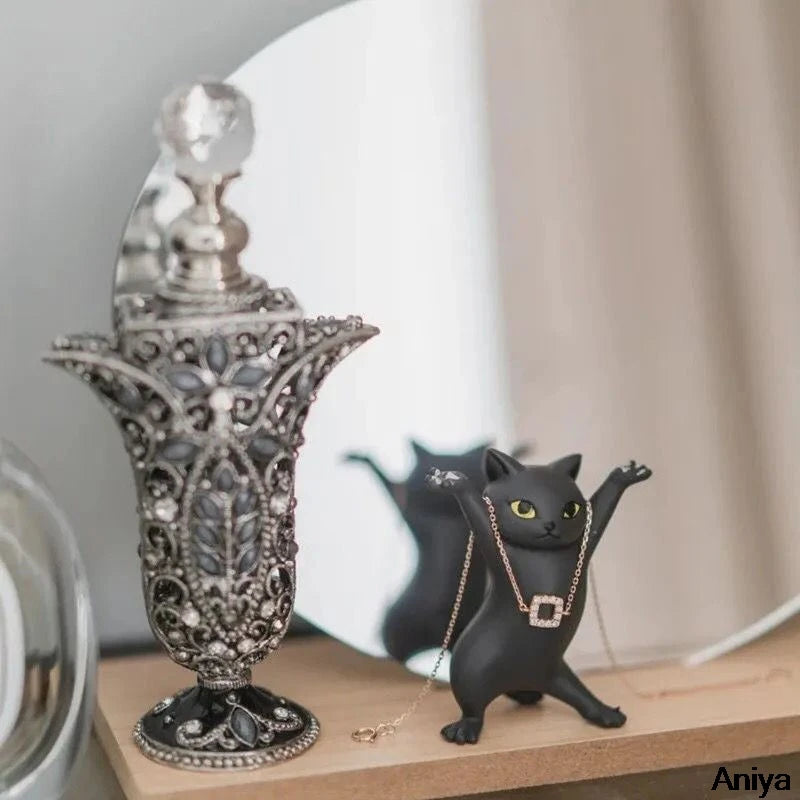 Cat earbud holder